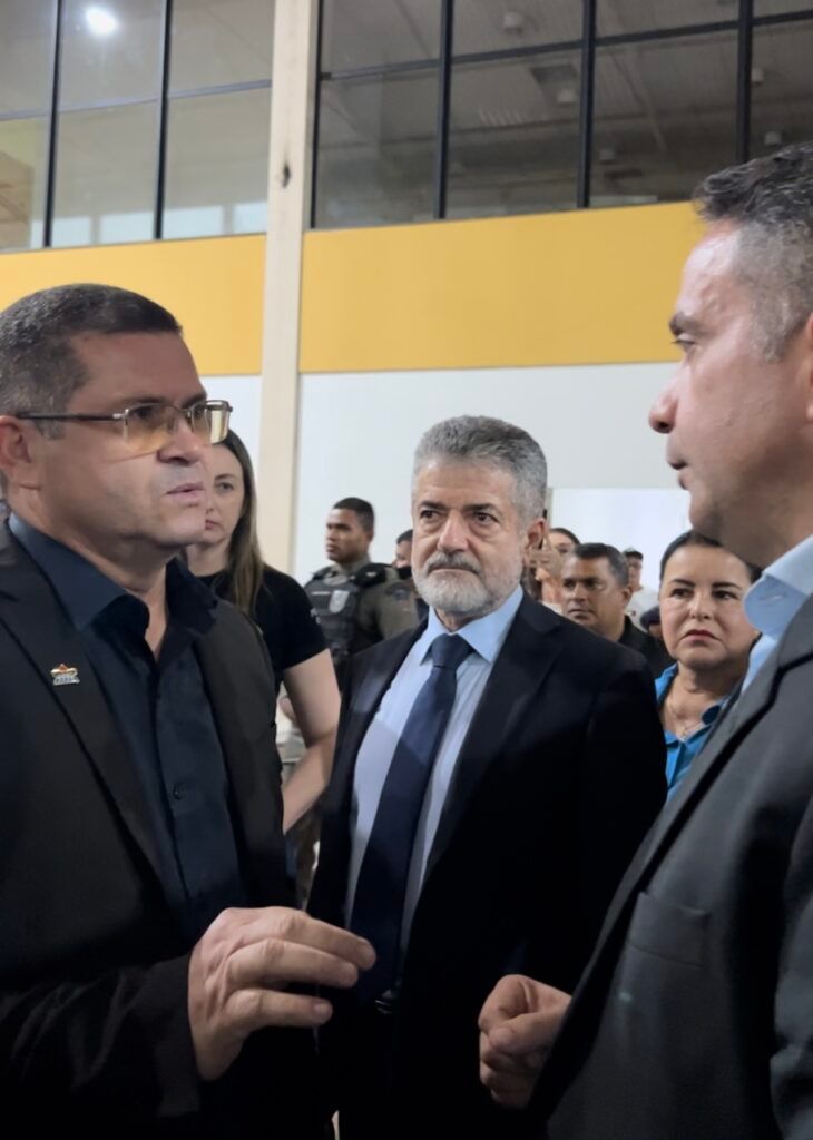 Presidente do Sindpol trata da majoração com o governador